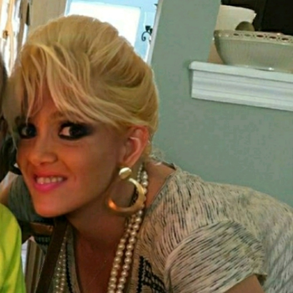 Meet your Posher, Kimberly